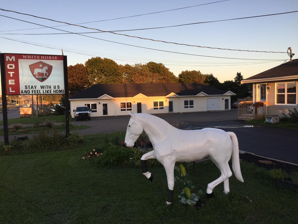 The White Horse Motel Cornwall Exteriér fotografie