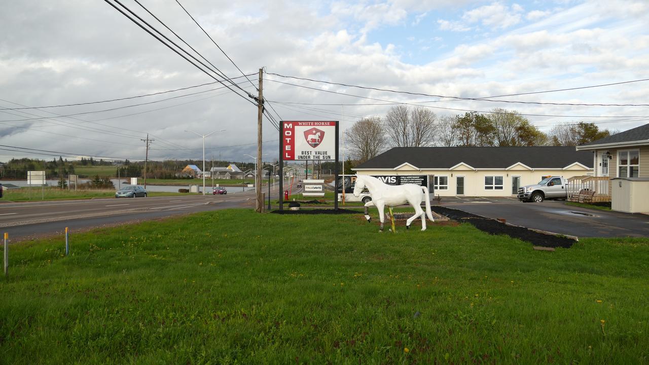 The White Horse Motel Cornwall Exteriér fotografie